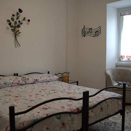 圣焦万尼比亚恩科Bed &Breakfast Bellavista住宿加早餐旅馆 外观 照片